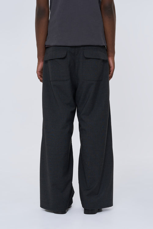 Knee Tuck Slacks