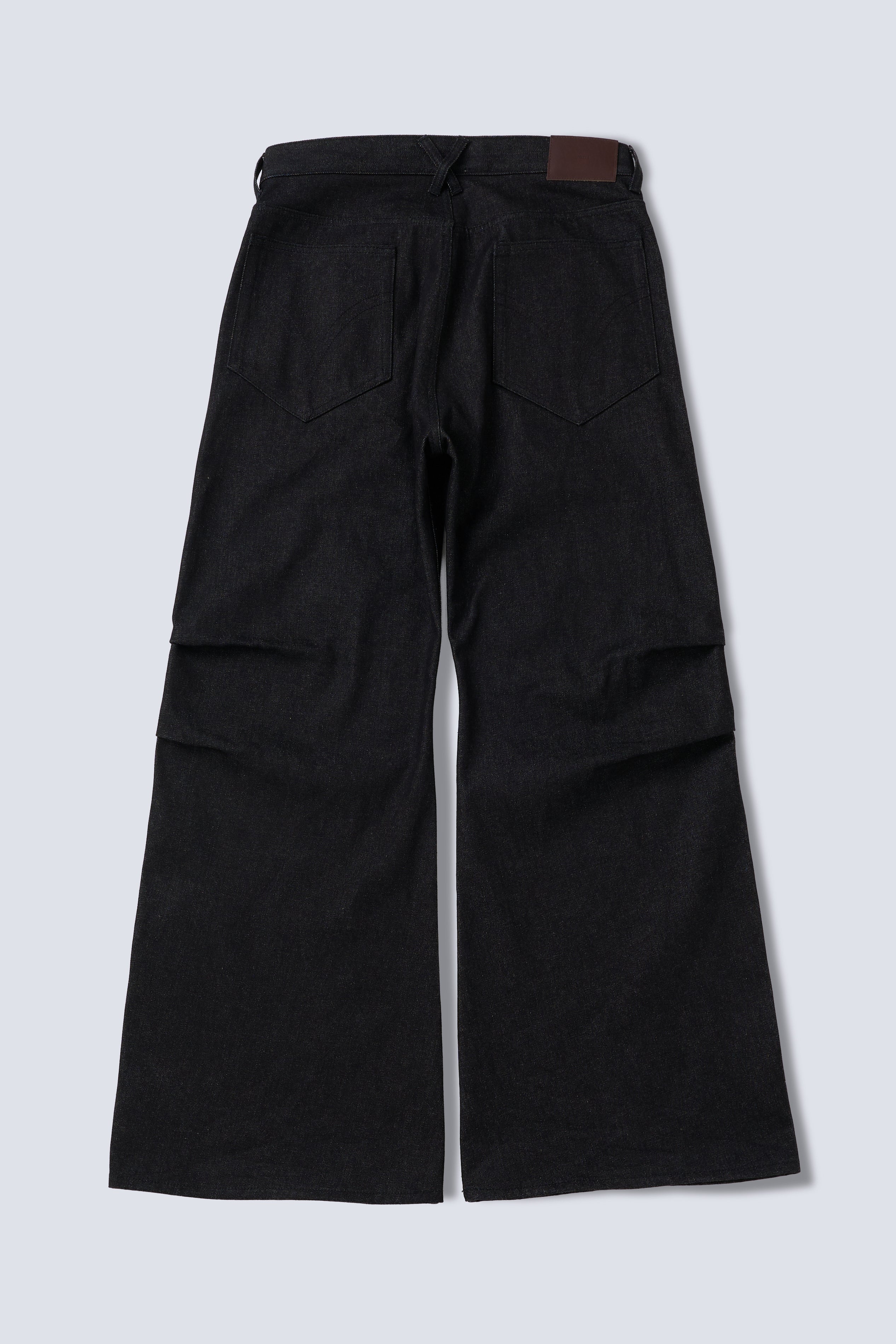 Knee Tuck Flare Denim