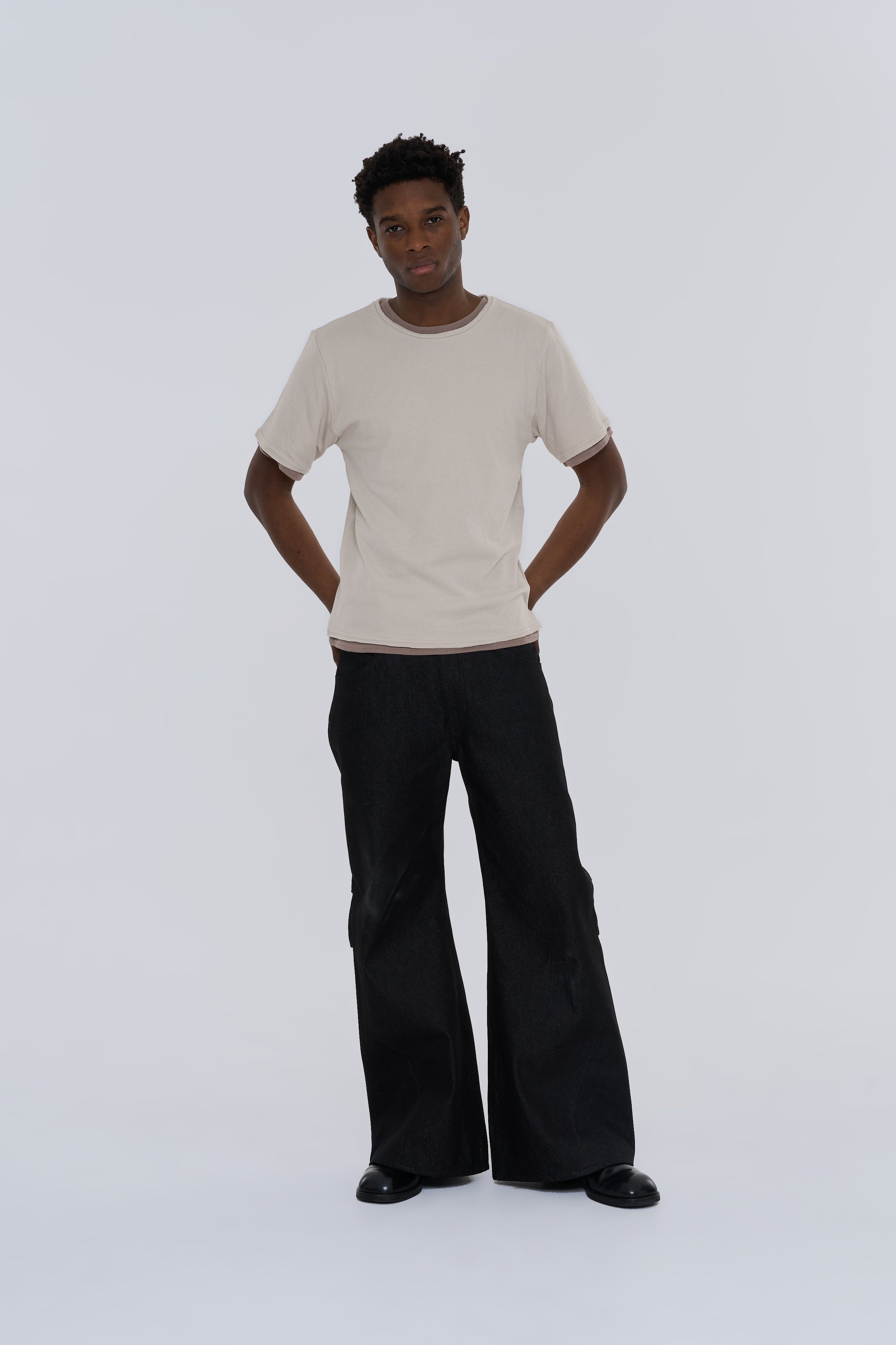 Knee Tuck Flare Denim